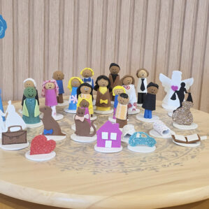 Kit Médio - Bonecos para Constelação Familiar na Água (30 peças)